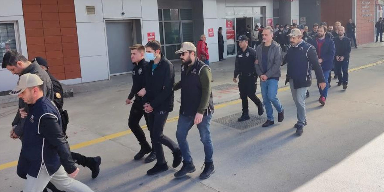 Hakim karşısına çıkan FETÖ şüphelilerinden 2’si tutuklandı