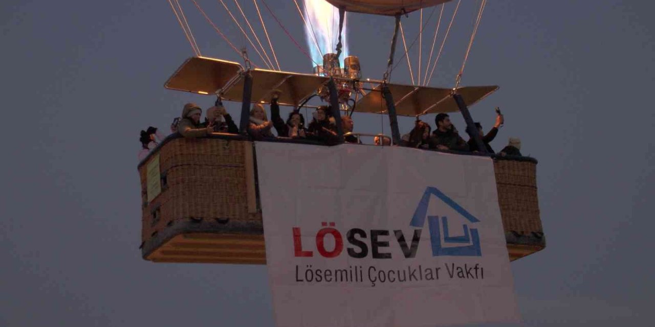 Kapadokya’da balonlar LÖSEV için havalandı