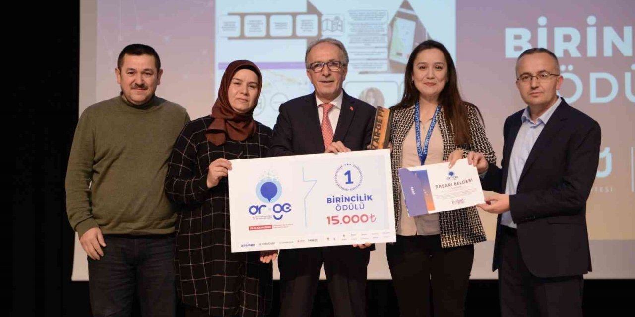 BARÜ 5. Ar-Ge Proje Pazarında en iyi projeler ödüllendirildi