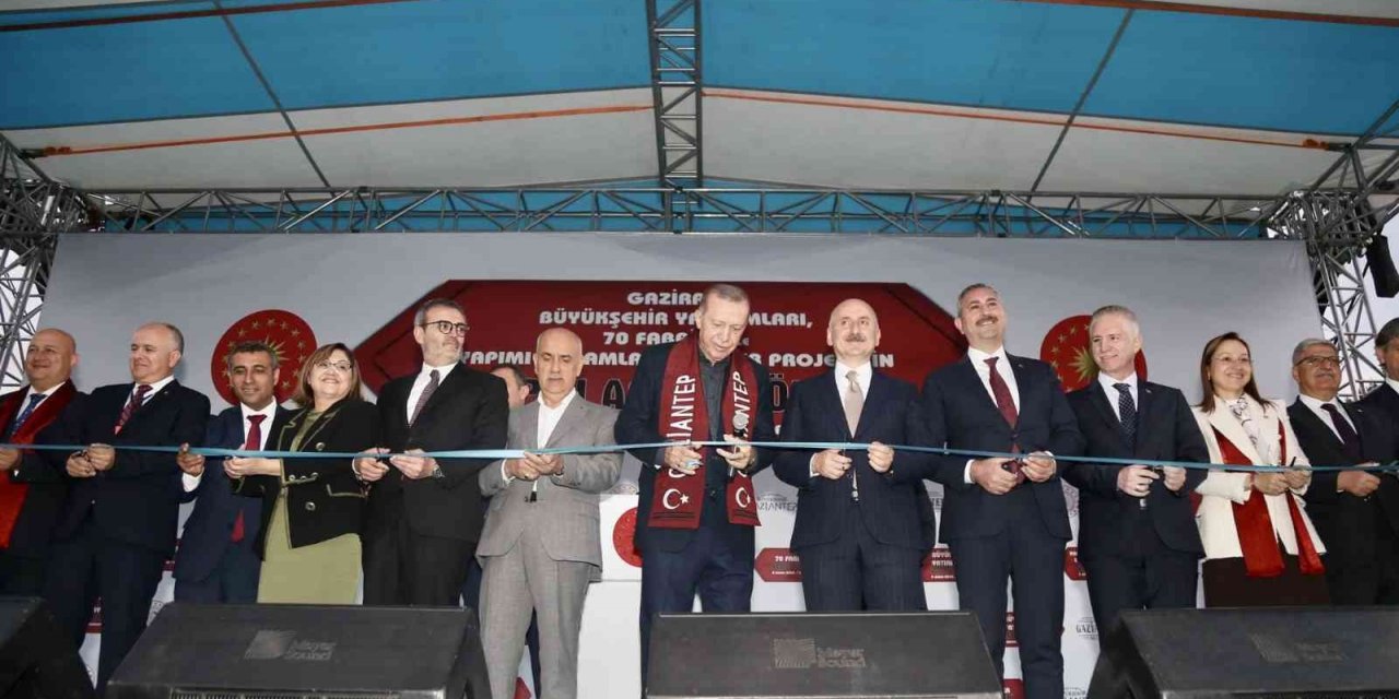 Trafik yükünü hafifletecek Gaziray törenle hizmete açıldı