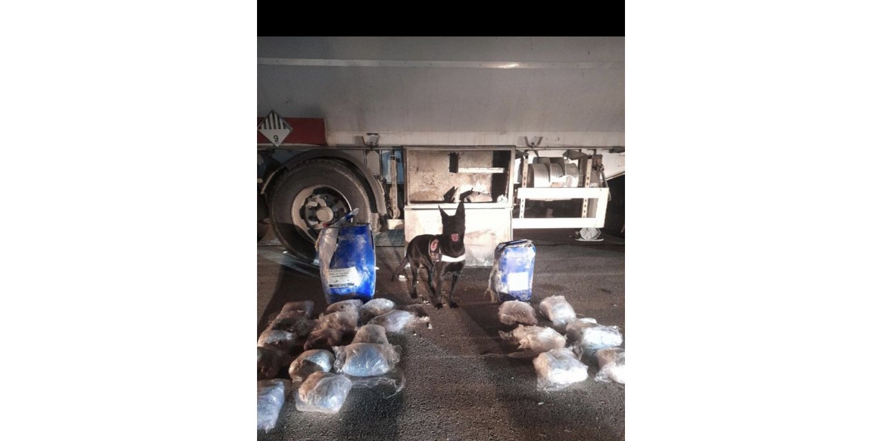 Tanker içinde zulalanmış 11 kilo esrar yakalandı