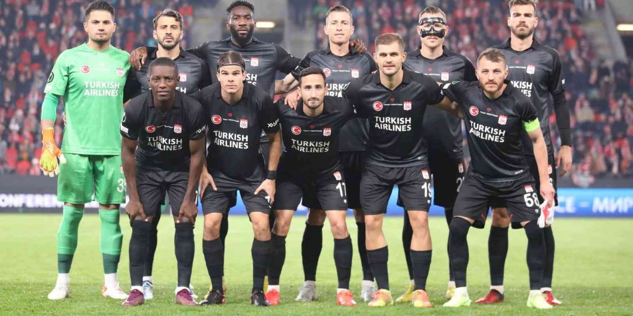 Sivasspor’da Fenerbahçe maçı kadrosu açıklandı: 3 isim kadroda yok