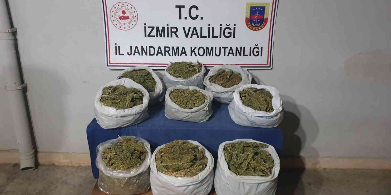 Yol kontrolünde 11 kilo uyuşturucuyla yakalandı