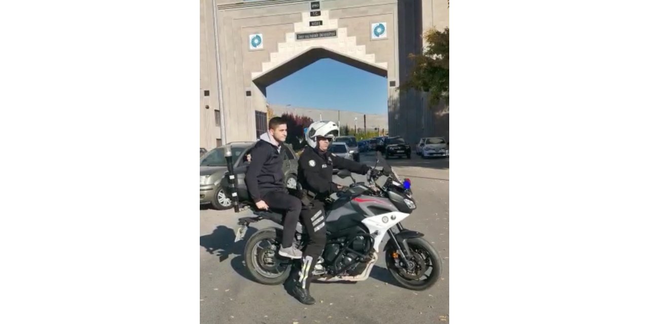 Kimliğini unutan adayın yardımına polis yetişti