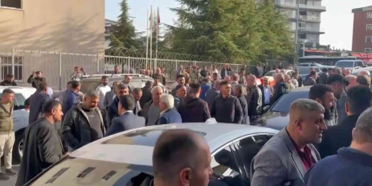 Tuzla’da silahlı saldırı sonrası ailelerden barış yemini