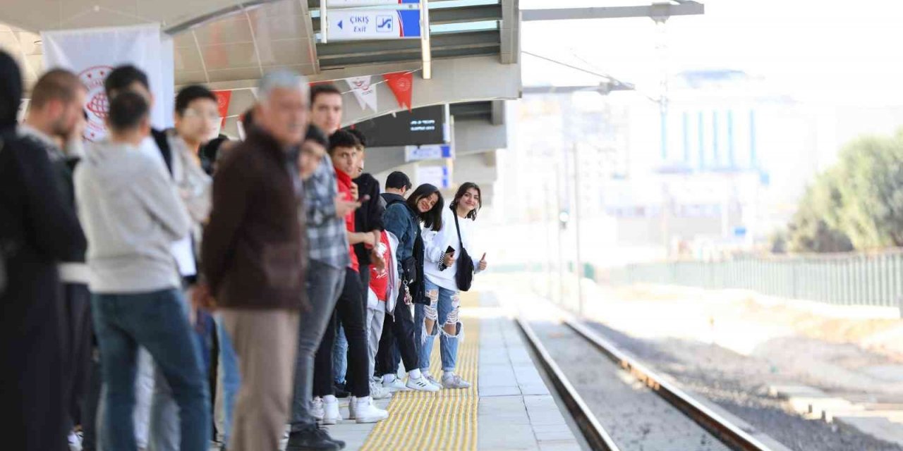 Gaziray ilk gününde yoğun ilgi gördü