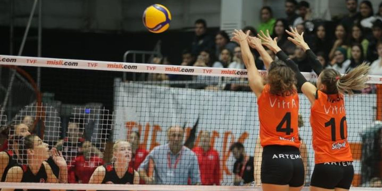 Eczacıbaşı Dynavit, sezonun ikinci galibiyetini aldı