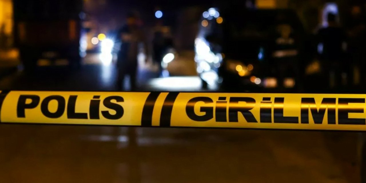 İzmir’de şarampole taklalar atan otomobil direğe çarptı! Mestan Apaydın öldü, 1 yaralı