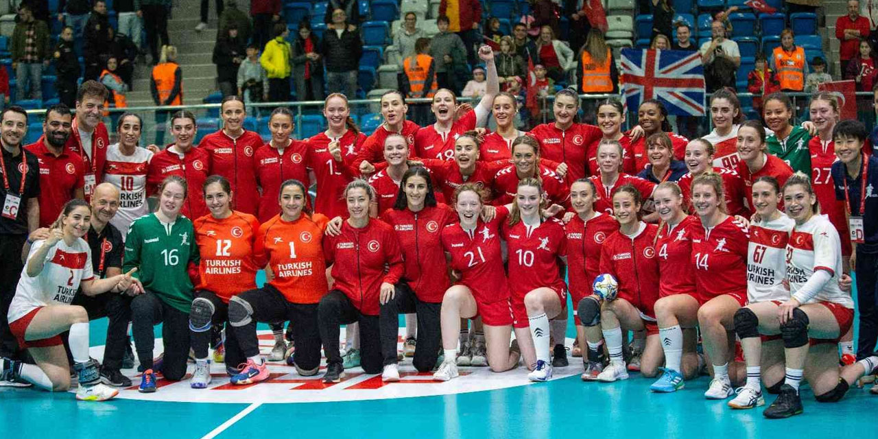 A Milli Kadın Hentbol Takımı, Büyük Britanya’yı farkla yenerek üst tura yükseldi
