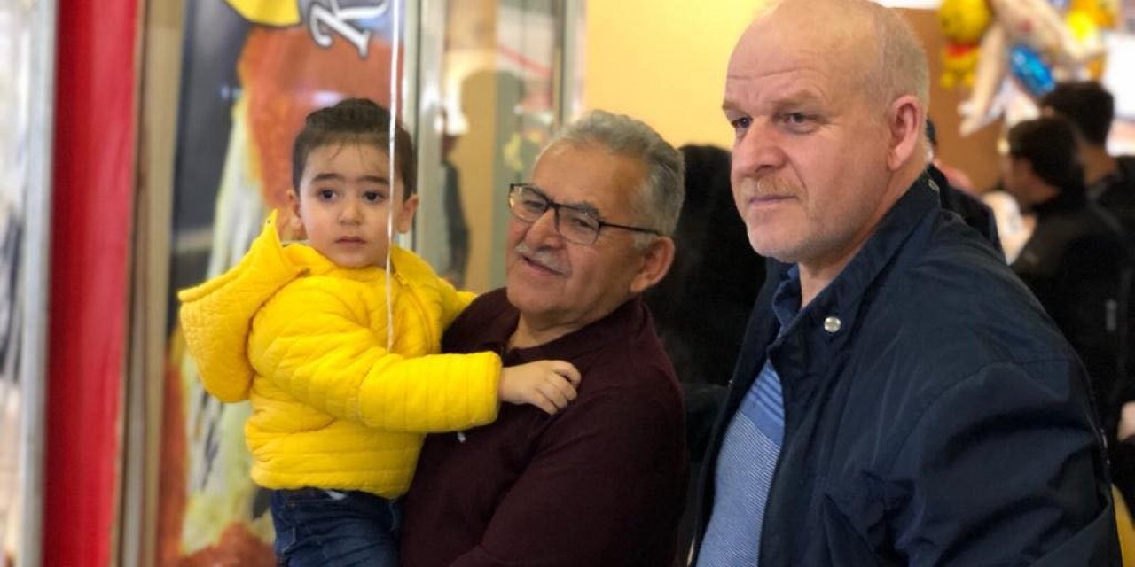 Başkan Büyükkılıç’tan Yöresel Ürünler Fuarı ziyareti