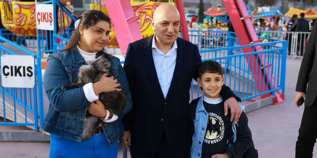 Rengârenk eğlence durağı