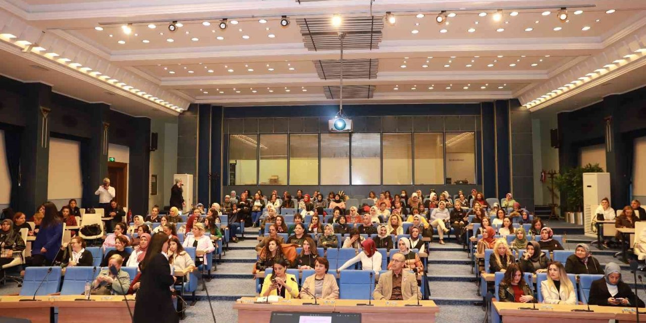 Büyükşehir ile Kızılay Hastanesi işbirliğinde meme kanseri semineri