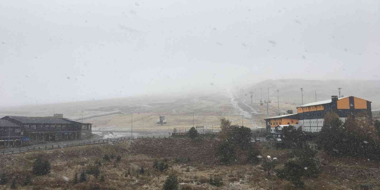 Erciyes’te kar etkili oldu