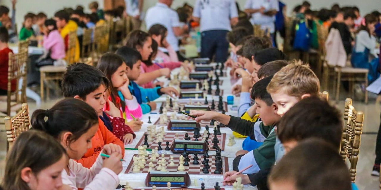 Denizli’de 232 sporcu şampiyonluk için hamle yaptı