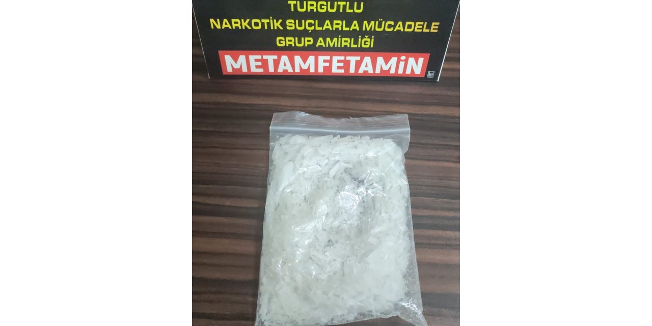 Turgutlu’da durdurulan otomobilden metamfetamin çıktı