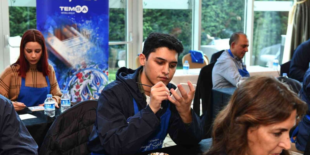 Sabancı Gönüllüleri unutulmaya yüz tutmuş meslekler için kolları sıvadı