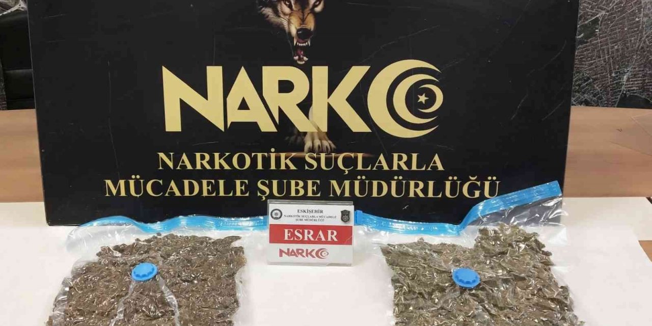 Uyuşturucu operasyonunda 1 kilo 644 gram esrar ele geçirildi
