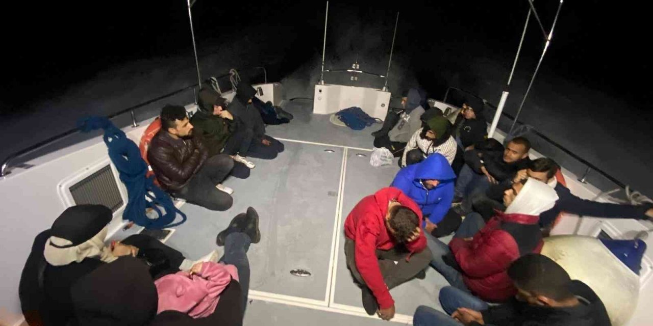 Bodrum açıklarında 18 düzensiz göçmen yakalandı, 65 düzensiz göçmen kurtarıldı