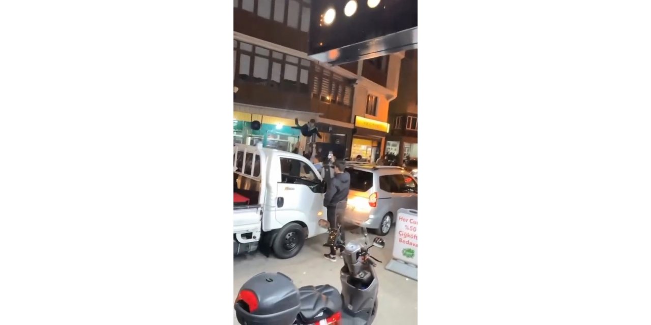 Asker uğurlamasında peş peşe ateşlediler