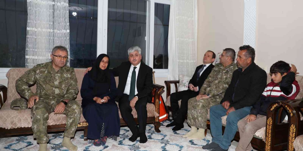 Vali Doğan: "Her zaman şehit ailelerimizin yanındayız"