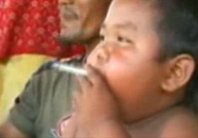 2 yaşindaki tiryaki sigaradan kurtarıldı