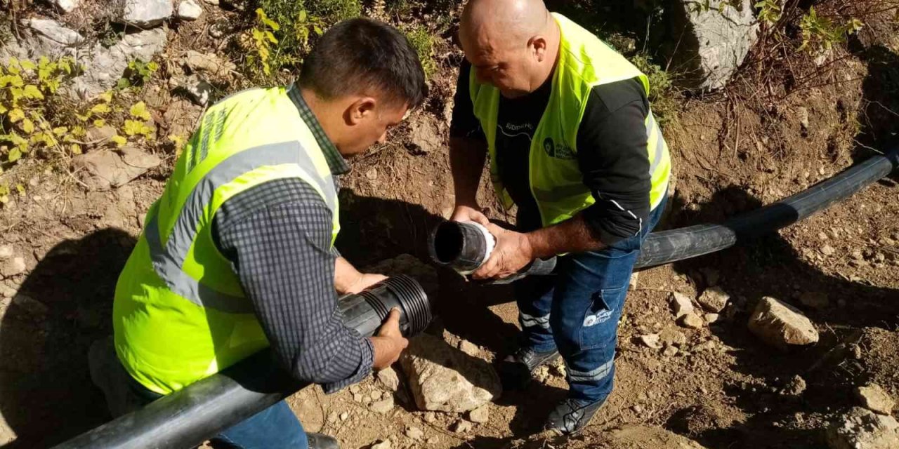 Gündoğmuşlu üreticilere sulama borusu desteği