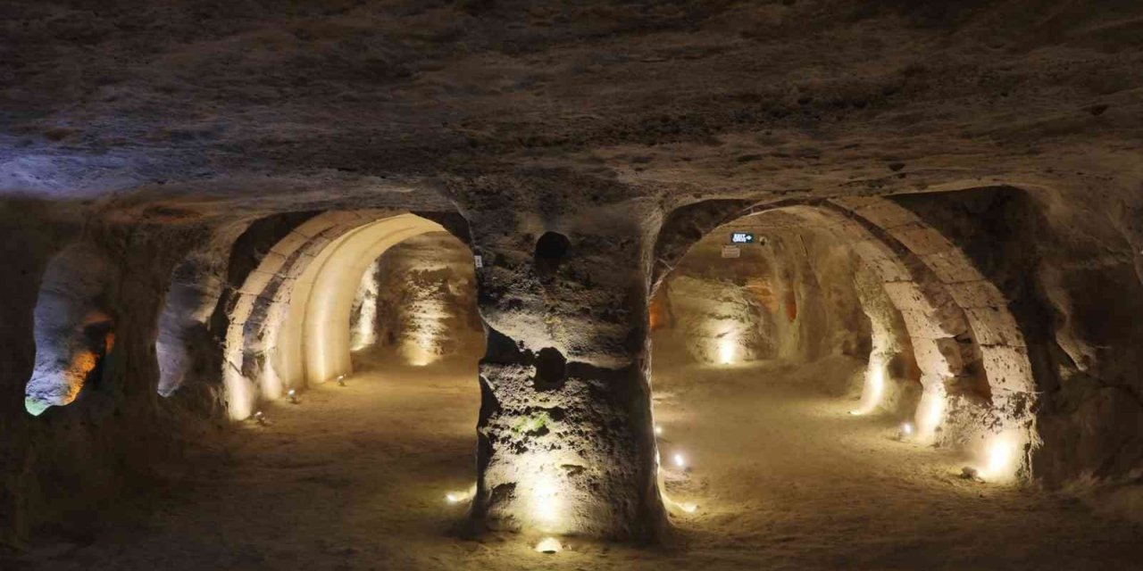 ODTÜ’lü mimar adayları Kayaşehir’i gezdi