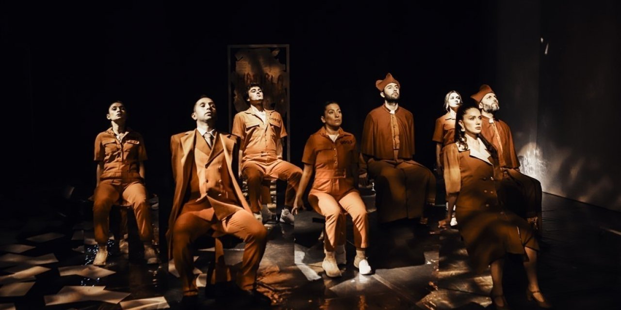 NEVÜ’de ’Hiç Kimse’ adlı tiyatro oyunu sahnelenecek