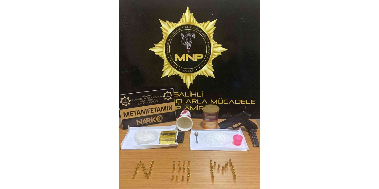 Şüpheli otomobilden metamfetamin çıktı: 3 tutuklama