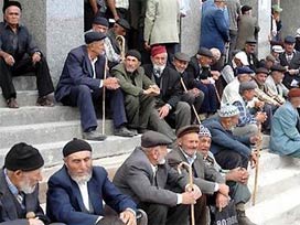 Emeklilik için yaş bekleyene kötü haber