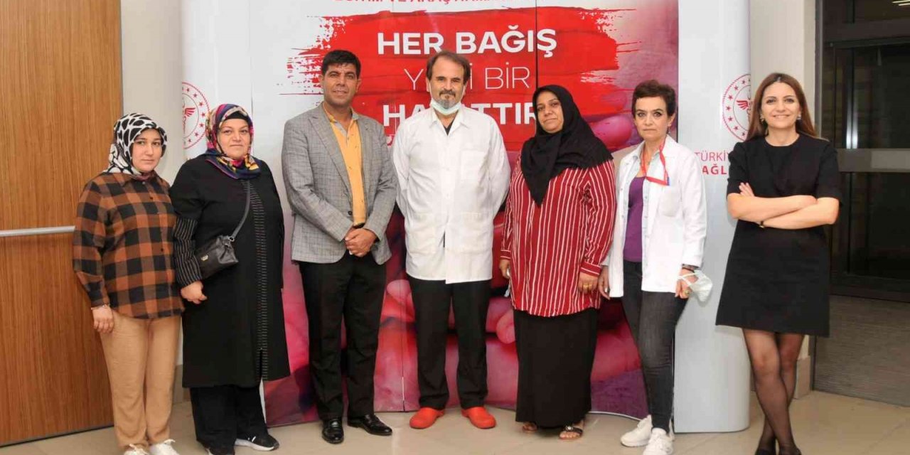 Organ bağışıyla yaşama tutundular doktor ve hemşirelerini unutmadılar