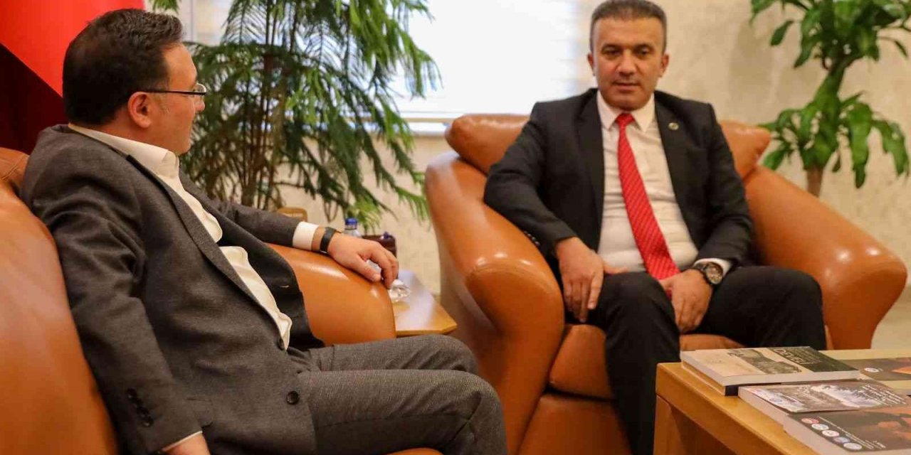 Develililer Derneği’nden Vali Çiçek’e ziyaret