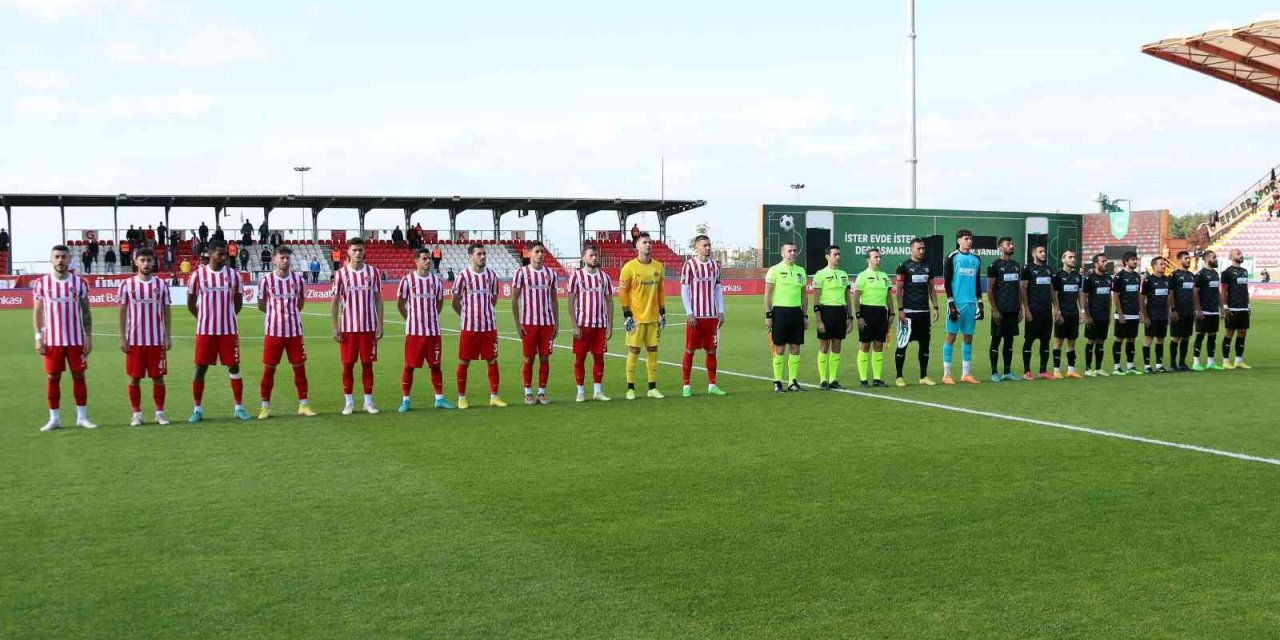 Ziraat Türkiye Kupası: Ümraniyespor: 4 - Efeler 09 Spor Futbol Kulübü: 0