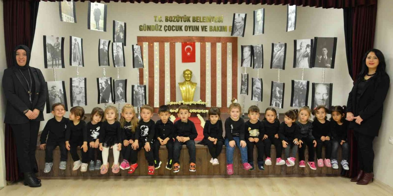Bozüyük Belediyesi Gündüz Çocuk Oyun ve Bakımevi’nde minik öğrenciler Atatürk’ü andı