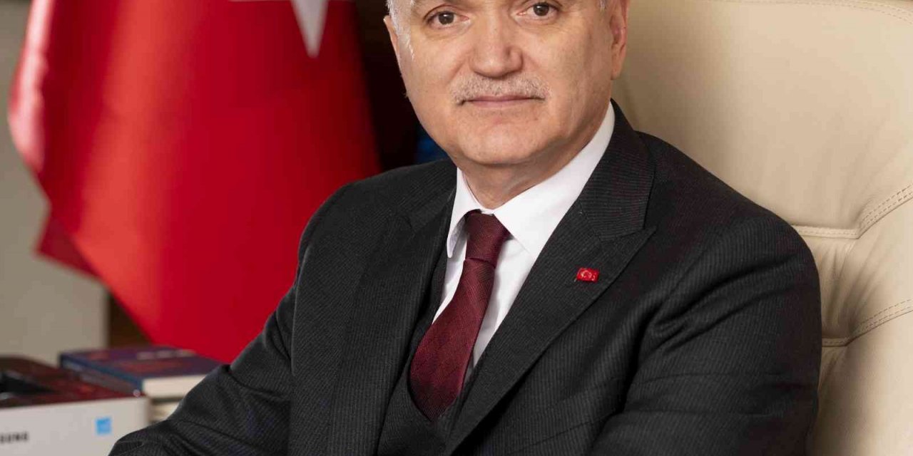 Özlü “Kahraman bir asker, büyük bir liderdir”