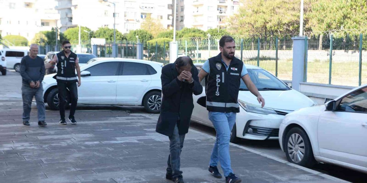 Rekor sayıda kaçak makaronla yakalanan zanlılar tutuklandı