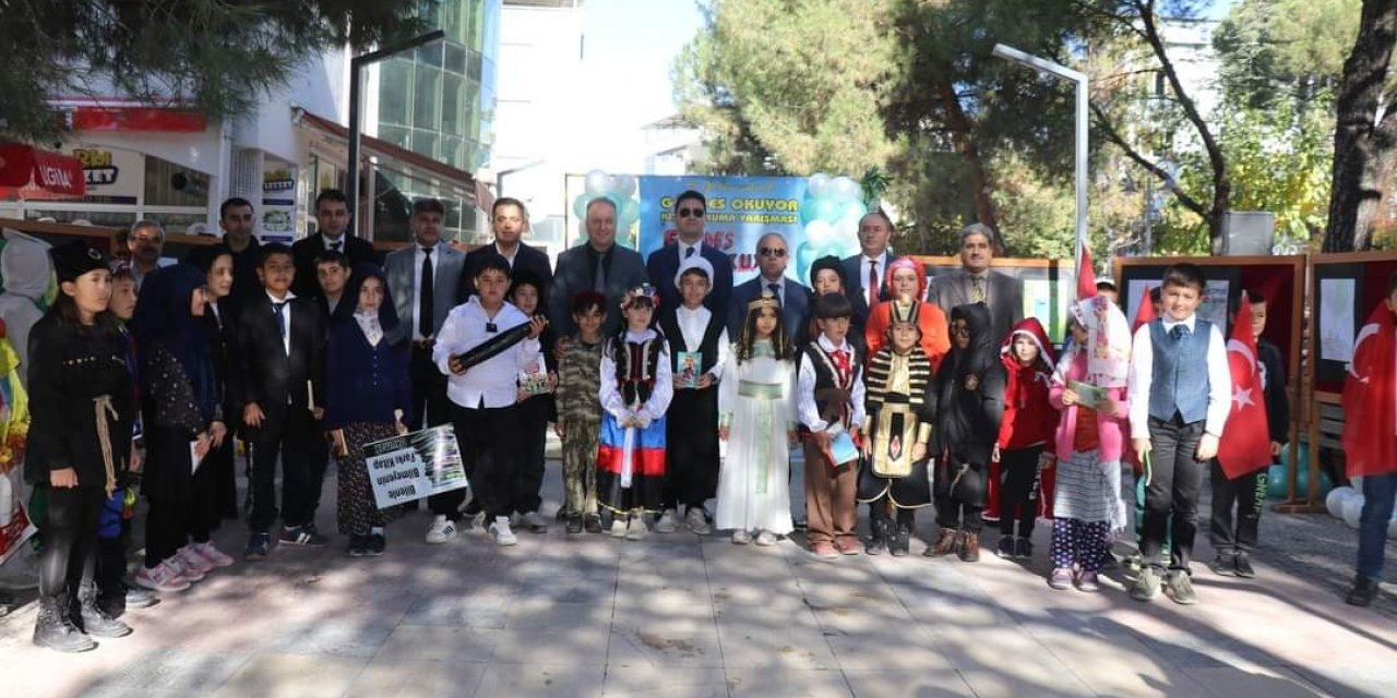 Gördes’te kitap okuma yarışması başladı