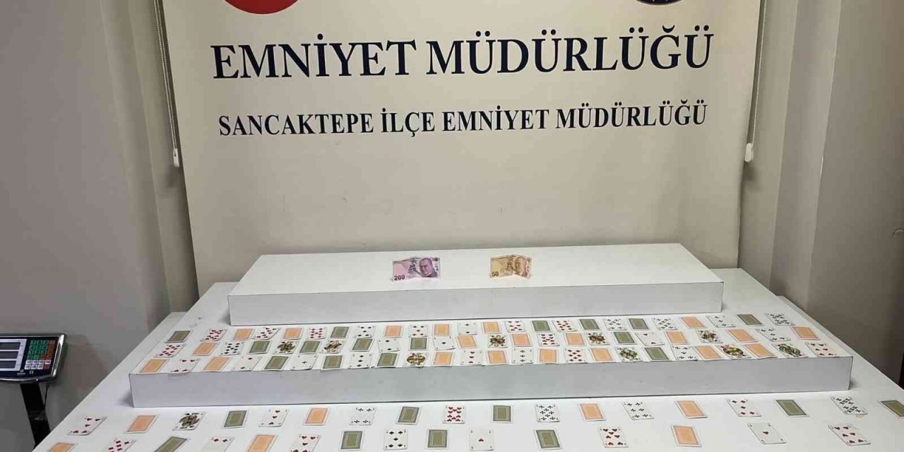 Sancaktepe’de kumar oynatılan iş yerine polis baskını