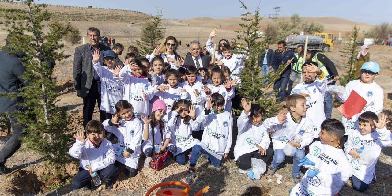 Büyükşehir, Milli Ağaçlandırma Günü’nde 5 bin ağaç ile doğaya sahip çıkacak