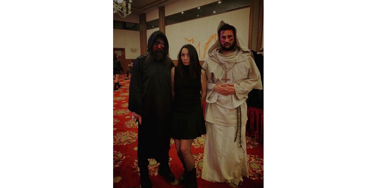 Üniversitede ’Cadılar Bayramı’ partisinde kavga