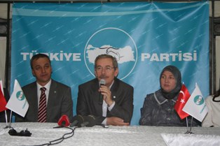 Şener: Bu kaba, hoyrat üslubu terk edin