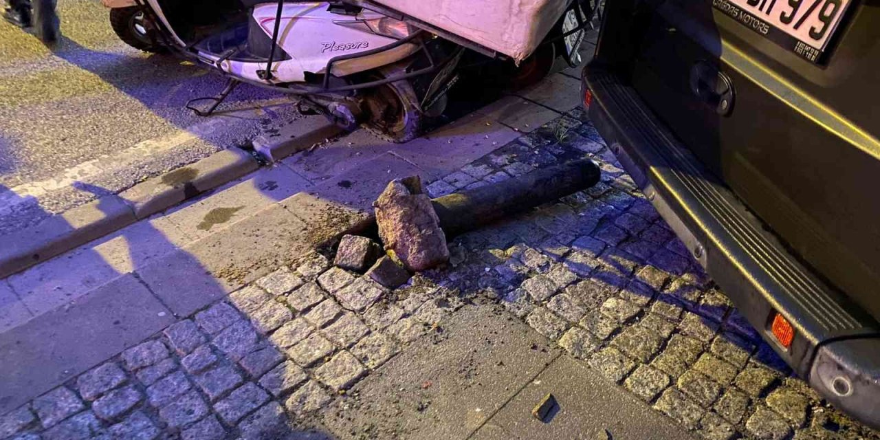 Ümraniye’de eşini işe bırakırken kaza yaptı: 2 yaralı