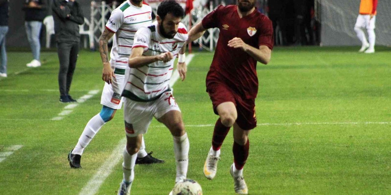 Karşıyaka’da Aşan, Deniz ve Balcıoğlu geri dönüyor