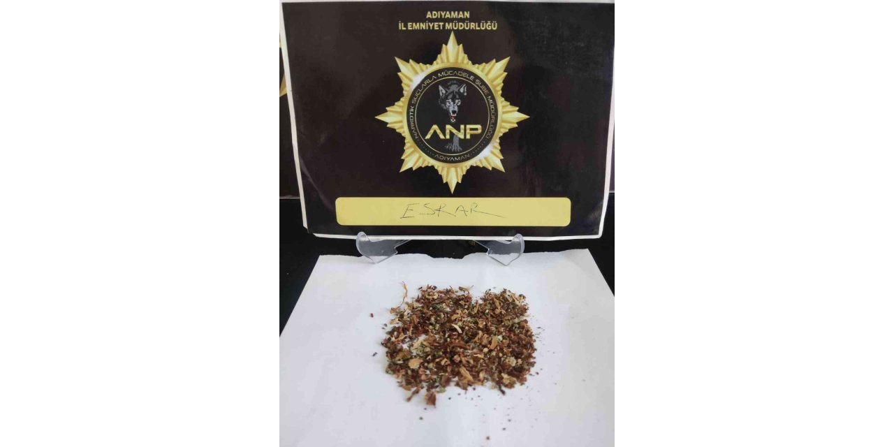 NARKO ekipler, zehir tacirlerine göz açtırmıyor