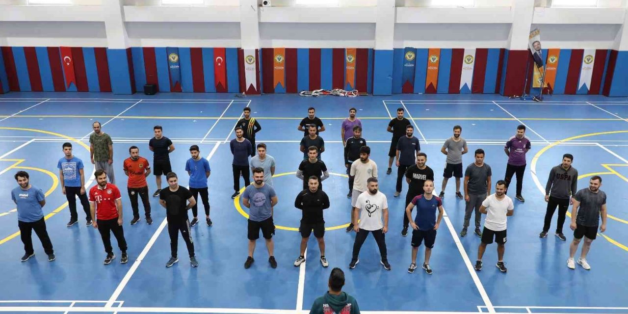 Yüreğir’de gençler POMEM’e hazırlanıyor