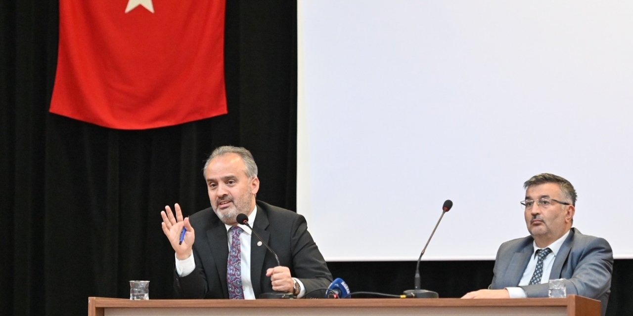 Başkan Aktaş’tan üniversitelilere altın öğütler