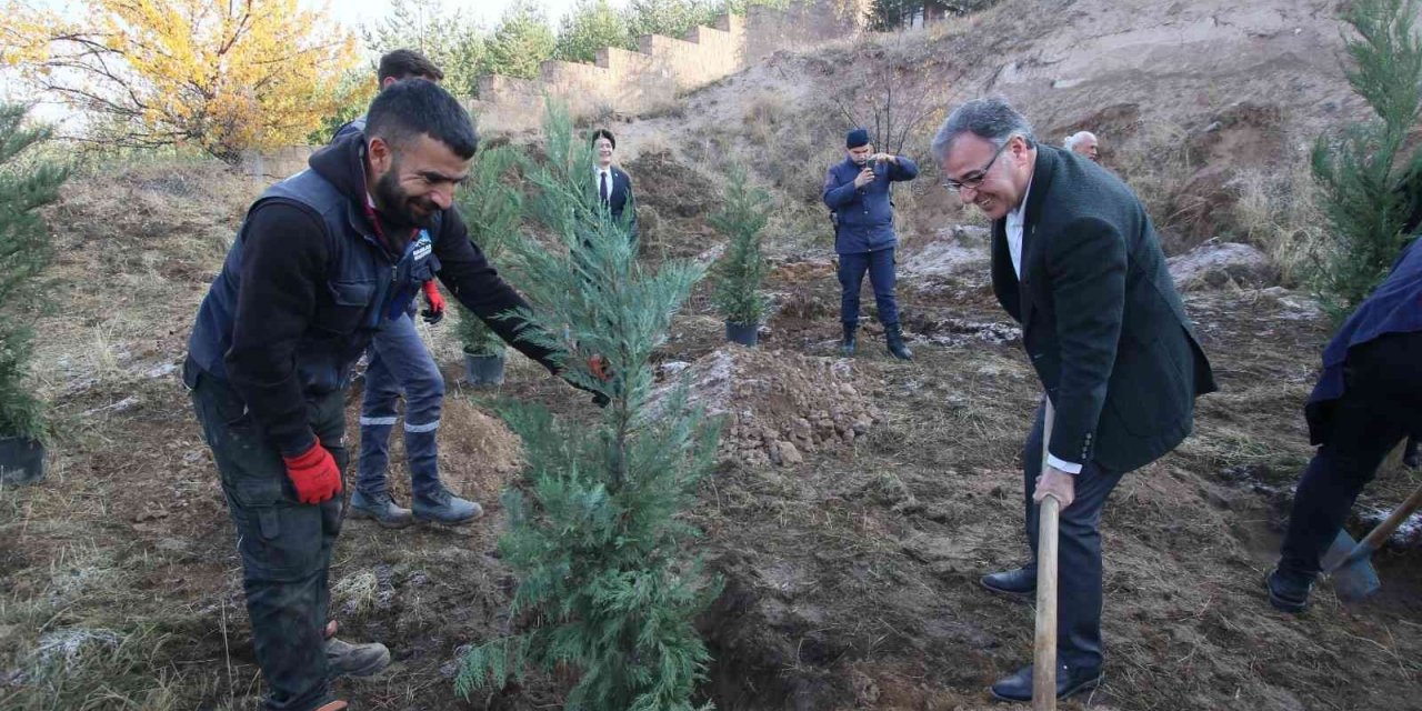 Hacılar’da bin 111 Fidan Toprakla Buluştu