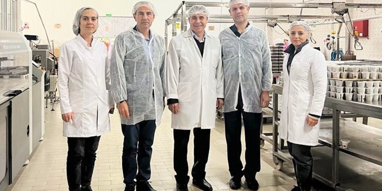 Bulgaristan Konsolosu Bozhilov’dan Kardelen kestane şekerine tam not