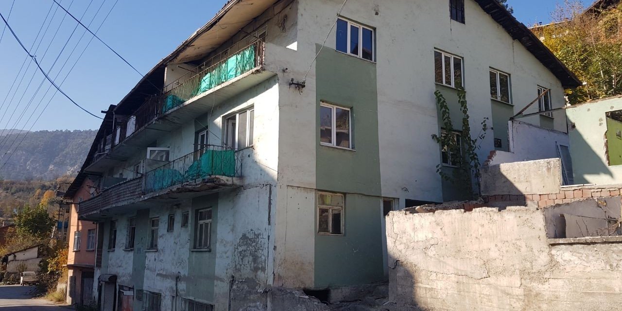 Kentsel dönüşüm için boşaltılan evlerde hırsızlık