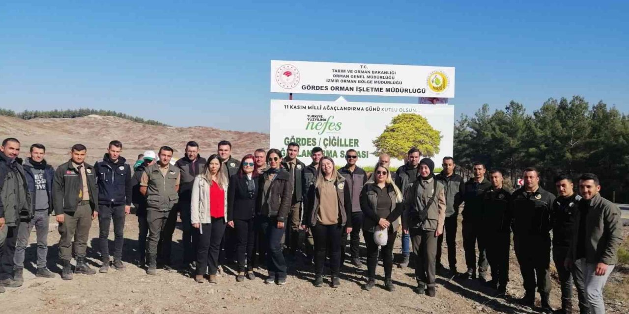 Gördes’te 5 bin fidan toprakla buluştu